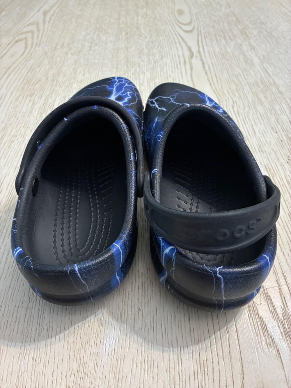 Unisex Crocs Bistro Slip Resistant Work Clogs Shoes (Black/Blue Lightning) - Picture 4 of 13